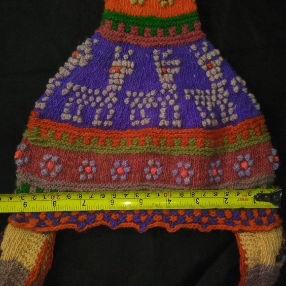Peruvian handmade chullo hat for women woven multicolored wool Andean community main image 11